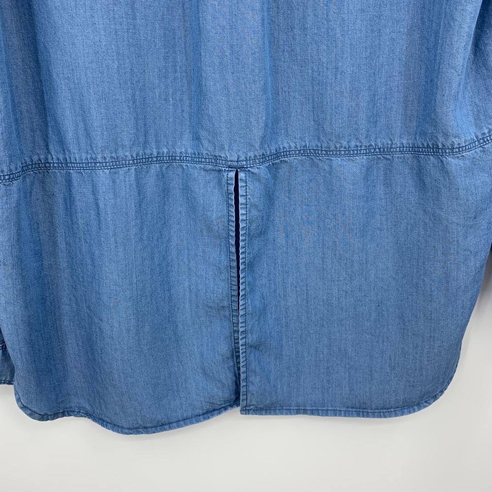 Athleta Bootjack Chambray Split Back Button-Down M - image 3